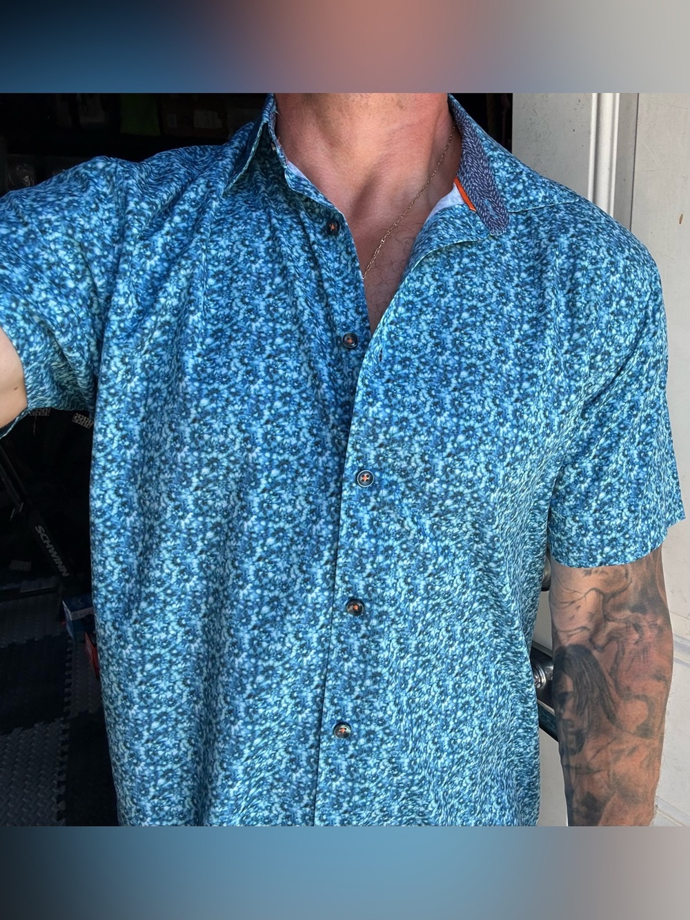 Tallia Men’s Large Blue Abstract Print Short Sleeve Stretch Button Up Shirt